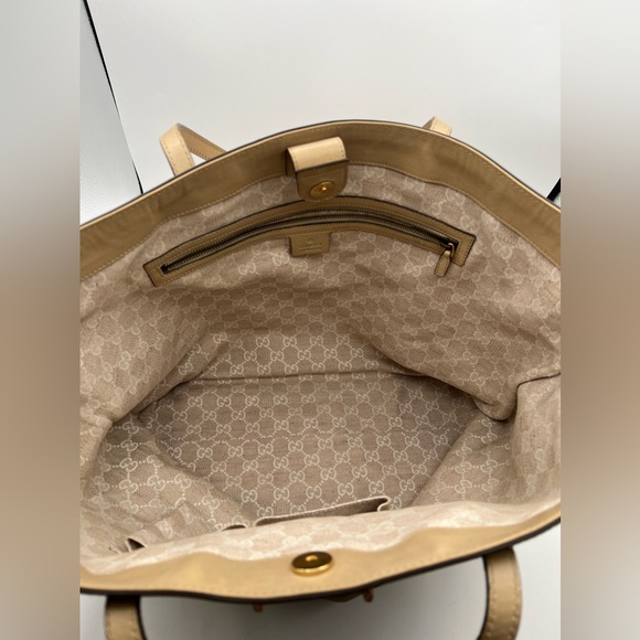 Gucci Horsebit Leather Tote - Picture 5 of 9